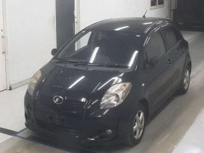 Toyota VITZ  с аукциона в Японии