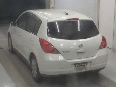 Nissan TIIDA  с аукциона в Японии
