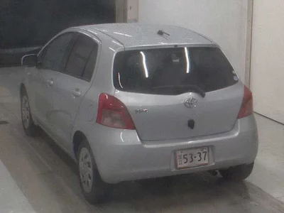 Toyota VITZ  с аукциона в Японии