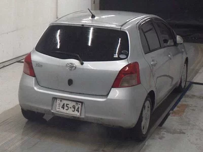Toyota VITZ  с аукциона в Японии