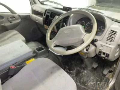 Toyota DYNA  с аукциона в Японии