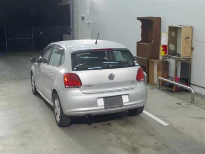 Volkswagen Polo  с аукциона в Японии