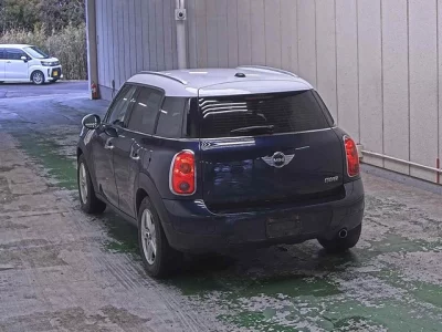MINI Crossover