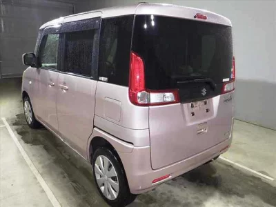 Suzuki Spacia