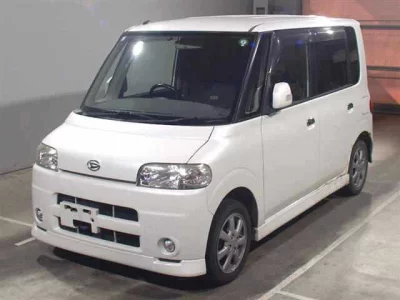 Daihatsu TANTO  с аукциона в Японии