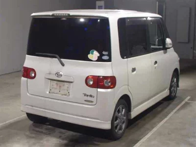 Daihatsu TANTO  с аукциона в Японии