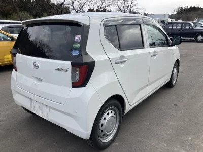 Daihatsu MIRA E S