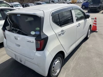 Daihatsu MIRA E S