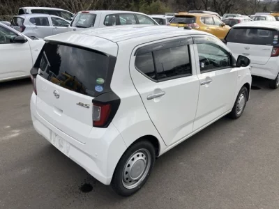 Daihatsu MIRA E S