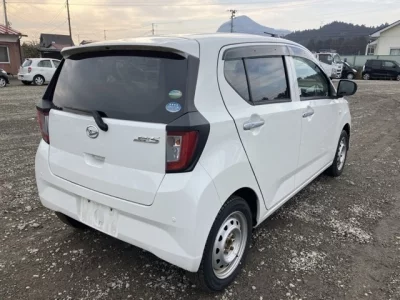 Daihatsu MIRA E S