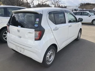 Daihatsu MIRA E S