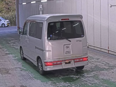 Daihatsu Atrai Wagon  с аукциона в Японии