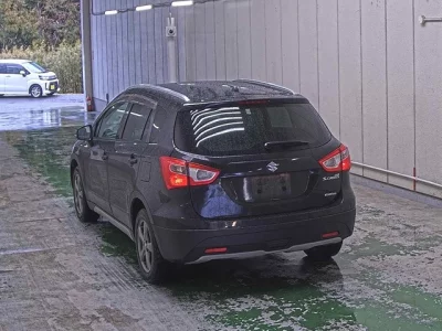 Suzuki SX-4  с аукциона в Японии