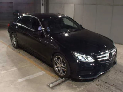 Mercedes-Benz E CLASS  с аукциона в Японии