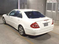 Mercedes-Benz E CLASS лот № 8060 оценка 3.5  с аукциона в Японии 1