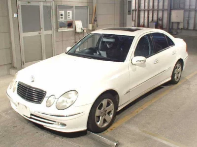 Mercedes-Benz E CLASS  с аукциона в Японии
