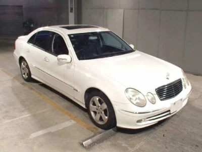 Mercedes-Benz E CLASS  с аукциона в Японии