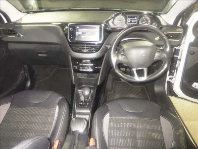 Peugeot 2008  с аукциона в Японии