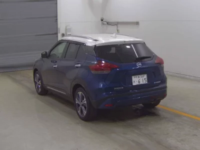 Nissan KICKS