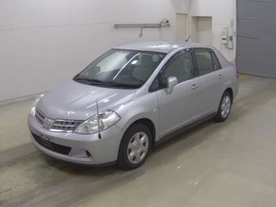 Nissan TIIDA LATIO