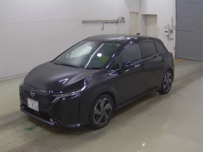 Nissan Aura