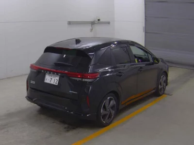 Nissan Aura