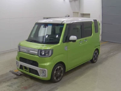 Toyota PIXIS MEGA