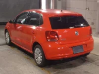 Volkswagen Polo лот № 8432 оценка 3.5  с аукциона в Японии 1