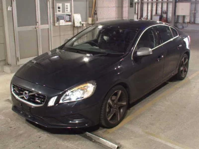 Volvo S60  с аукциона в Японии