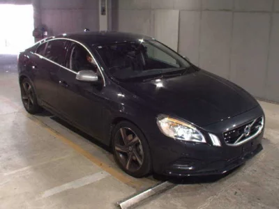 Volvo S60  с аукциона в Японии