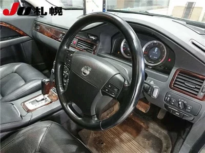 Volvo S80  с аукциона в Японии