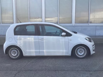 Volkswagen UP  с аукциона в Японии