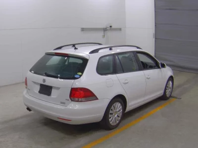 Volkswagen GOLF VARIANT  с аукциона в Японии
