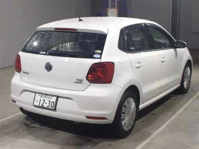 Volkswagen Polo  с аукциона в Японии