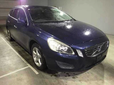 Volvo V60  с аукциона в Японии