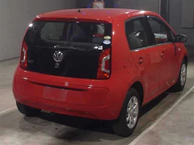 Volkswagen UP  с аукциона в Японии