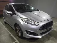 Ford FIESTA лот № 7161 оценка 4  с аукциона в Японии 2