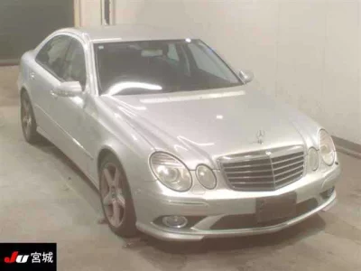 Mercedes-Benz E CLASS  с аукциона в Японии