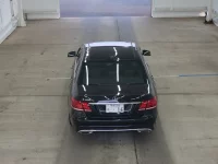 Mercedes-Benz E CLASS лот № 5552 оценка 4  с аукциона в Японии 2