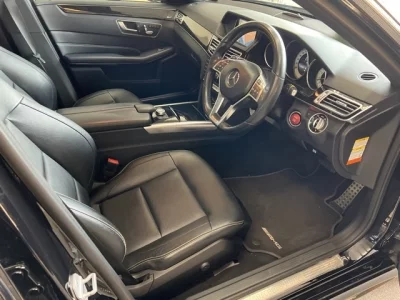 Mercedes-Benz E CLASS  с аукциона в Японии