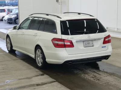 Mercedes-Benz E CLASS WAGON  с аукциона в Японии