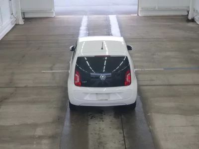 Volkswagen UP  с аукциона в Японии