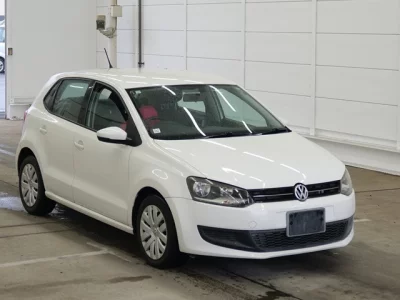 Volkswagen Polo  с аукциона в Японии
