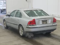 Volvo S60 лот № 5028 оценка 4  с аукциона в Японии 1