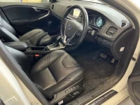 Volvo V40 лот № 5023 оценка 4  с аукциона в Японии 3