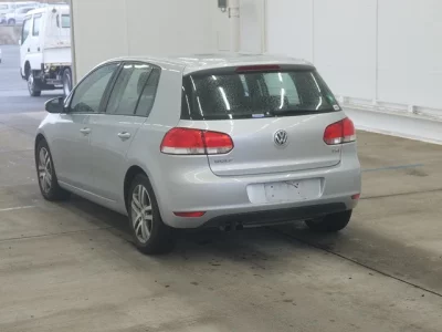 Volkswagen Golf  с аукциона в Японии