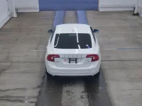 Volvo V60 лот № 5042 оценка 3.5  с аукциона в Японии 2