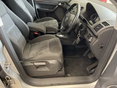 Volkswagen GOLF TOURAN  с аукциона в Японии