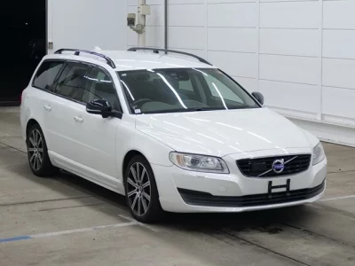 Volvo V70  с аукциона в Японии