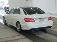 Mercedes-Benz E CLASS лот № 5062 оценка 3.5  с аукциона в Японии 1